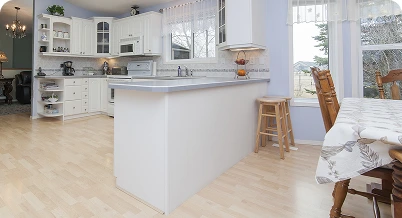 Suelo Laminado en Cocinas: Evaluación Profesional