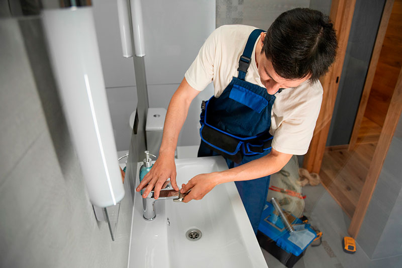 Why immediate water damage mitigation is crucial after a leak or flood